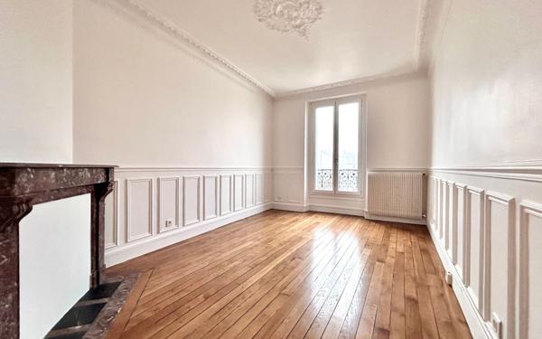 Appartement à louer    2 pièces • 49 m2 Fontenay-sous-Bois