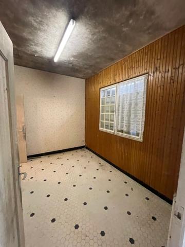 Maison à vendre 2 pièces  (79)
