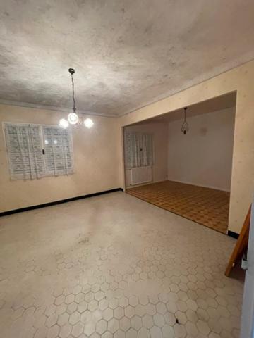 Maison à vendre 2 pièces  (79)