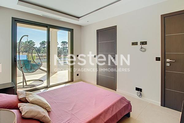 LORGUES - Villa contemporaine d'exception avec prestations haut de gamme