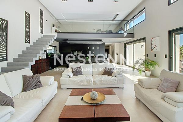 LORGUES - Villa contemporaine d'exception avec prestations haut de gamme