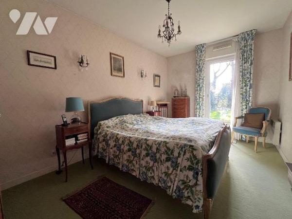 En exclusivité chez votre notaire ! En centre ville d'Hazebrouck, résidence de standing avec  v...