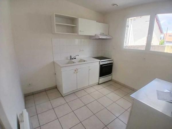 Vente                                                      Maison
                        
                     3 pièces                      64 m2                     à Saint-Sébastien-sur-Loire