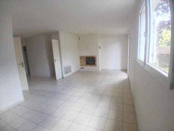 Vente                                                      Maison
                        
                     3 pièces                      64 m2                     à Saint-Sébastien-sur-Loire