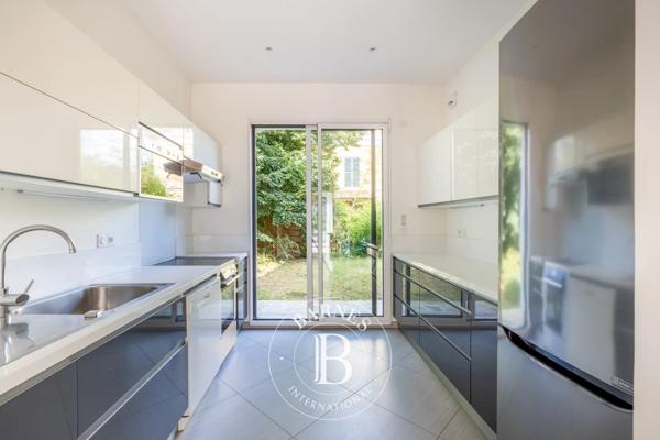 Ville-d'Avray, Maison 6 Chambres -  198 m² à vendre
