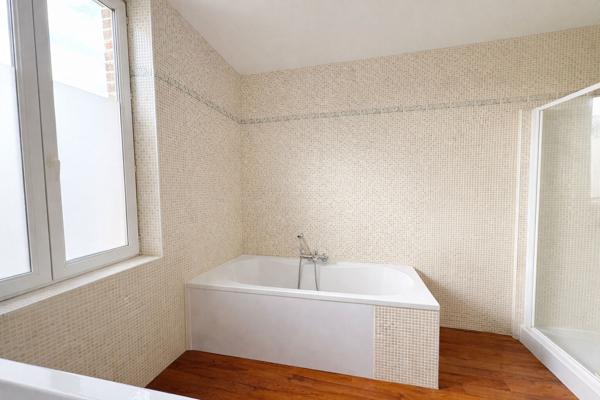 Maison 5 pièce(s) 106.44 m2