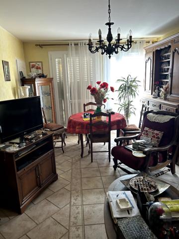 Appartement  T4  80 m2 double garage Amouroux