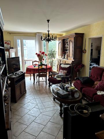 Appartement  T4  80 m2 double garage Amouroux