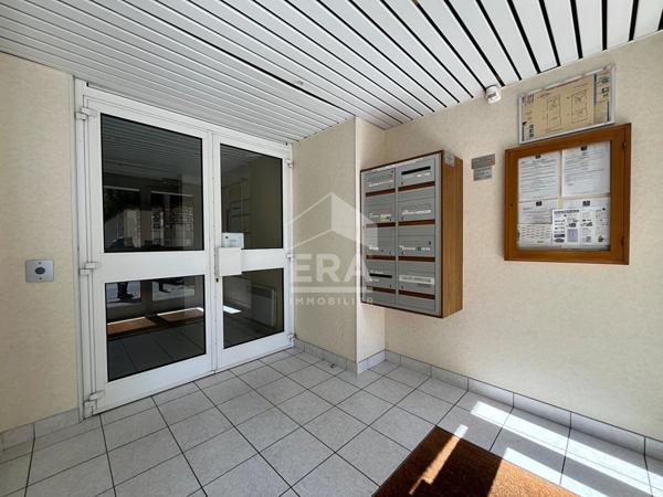 Appart. à louer T5/6 - Blois - Centre-ville, Duplex, Asc, 3 Chbs, Vue Loire, Garage privé