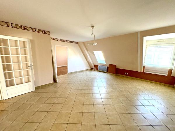 Appart. à louer T5/6 - Blois - Centre-ville, Duplex, Asc, 3 Chbs, Vue Loire, Garage privé