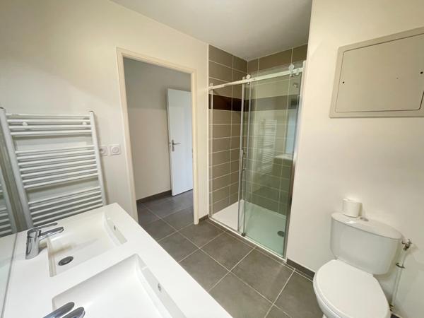 Appartement à vendre 3 pièces ()