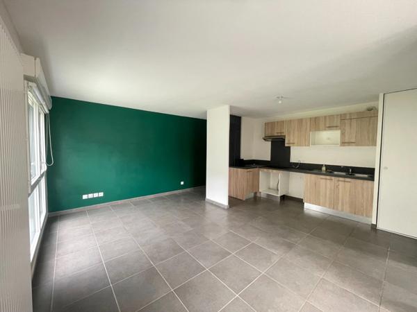 Appartement à vendre 3 pièces ()