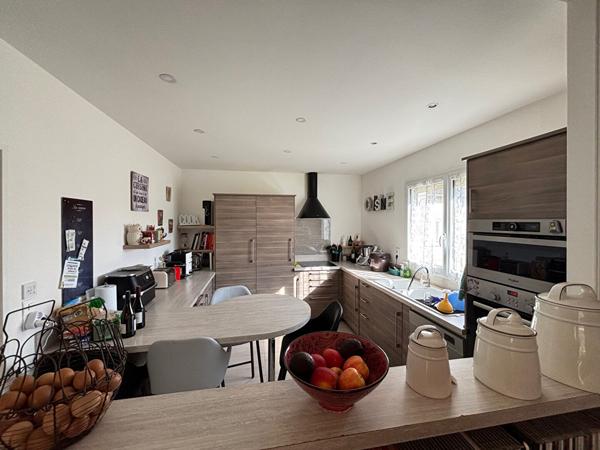 EN VENTE - COSNE SUR LOIRE - BEAU PAVILLON SUR SOUS-SOL - 4 chambres - Terrain