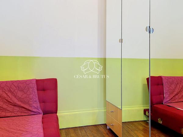Lyon 7e — Rue Marc Bloch | Élégance haussmannienne au 4e étage avec ascenseur