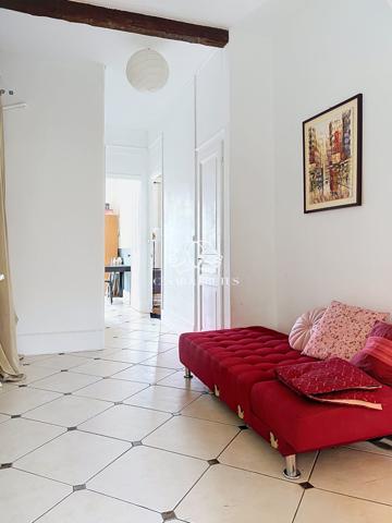 Lyon 7e — Rue Marc Bloch | Élégance haussmannienne au 4e étage avec ascenseur