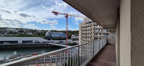Quatre pièces avec parkings - BOULOGNE BILLANCOURT