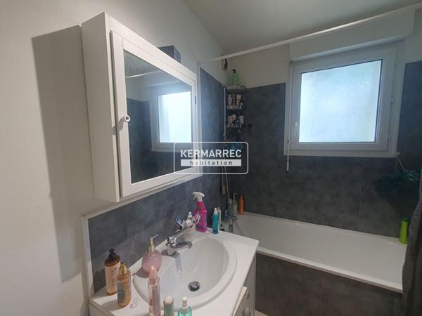 Appartement 3 pièces – 62 m² environ à Saint-Grégoire (ref : 176061)