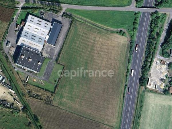 Site industriel et logistique de 6 650 m² sur 5,1 ha - Accès N10 - Chevanceaux (17)