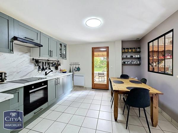 Maison à vendre 5 pièces 116.87m² Châteauneuf-en-Thymerais (28170)