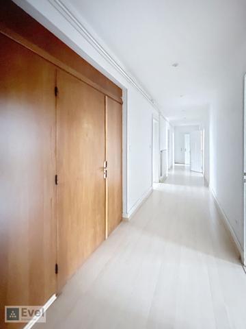 THIONVILLE - Local commercial - 182m²