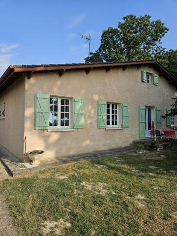 Jolie maison avec dépendance et grand terrain à deux kms de Castelnau d'Auzan