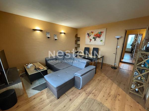 A vendre à CHILLY-MAZARIN, un appartement de 3 pièces avec balcon, cellier et place de parking.