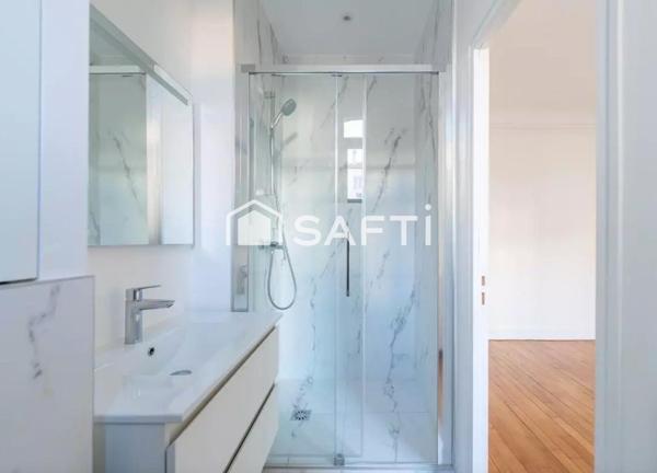 76 m² - 2 chambres - ascenseur - calme - charme ancien.