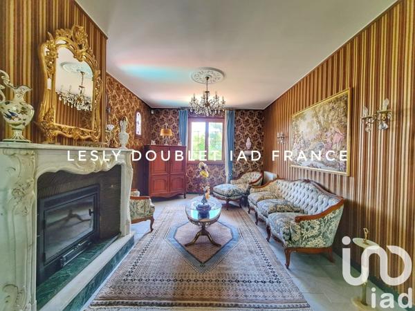 Maison traditionnelle 5 pièces de 215 m² à La Seyne-sur-Mer (83500)