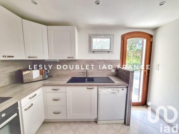 Maison traditionnelle 5 pièces de 215 m² à La Seyne-sur-Mer (83500)