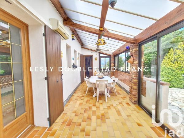 Maison traditionnelle 5 pièces de 215 m² à La Seyne-sur-Mer (83500)