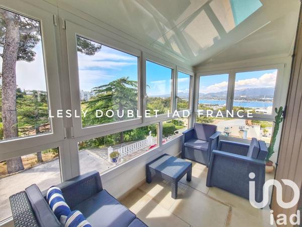 Maison traditionnelle 5 pièces de 215 m² à La Seyne-sur-Mer (83500)