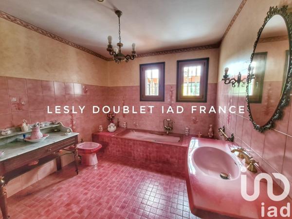 Maison traditionnelle 5 pièces de 215 m² à La Seyne-sur-Mer (83500)