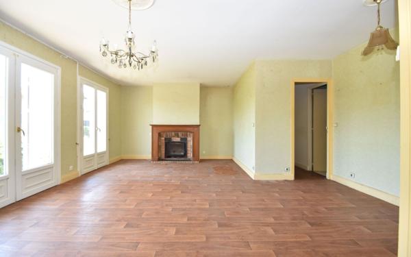 Maison à vendre    5 pièces •  Hagetmau