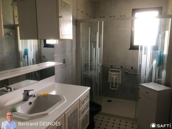 Pavillon 4 chambres offrant un potentiel important