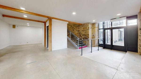 Local de 218m2 Polyvalence & opportunité entrepreneuriale à louer à DOUARNENEZ (29)