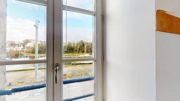 Local de 218m2 Polyvalence & opportunité entrepreneuriale à louer à DOUARNENEZ (29)