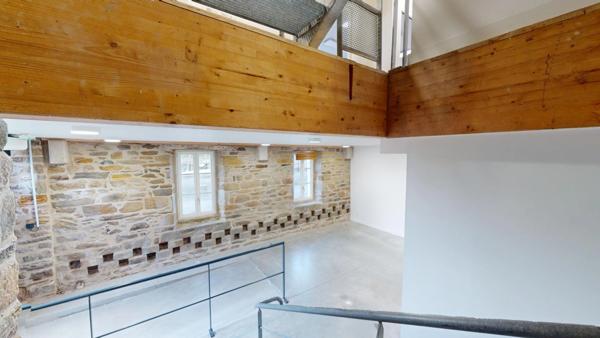 Local de 218m2 Polyvalence & opportunité entrepreneuriale à louer à DOUARNENEZ (29)