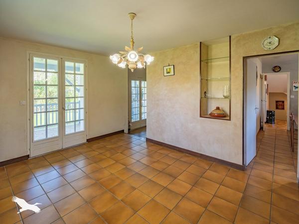 Maison à vendre |  Salies-de-Béarn |  6 pièces | 188 m²