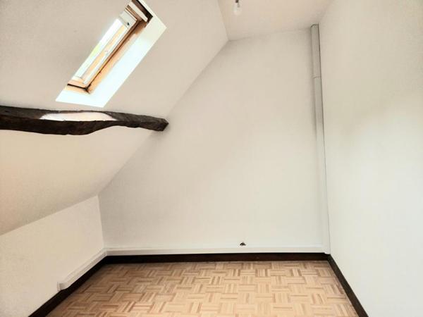 Les Andelys  centre ville - Maison de 93.70 m2  - 3 chambres sur 70 m2 de terrain - Prix : 158 850