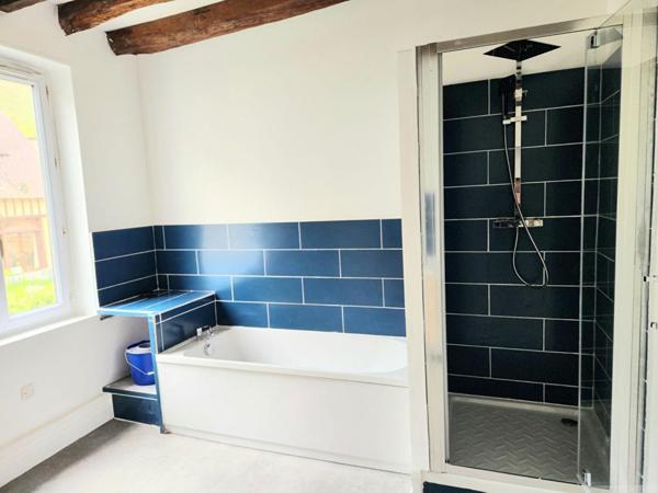 Les Andelys  centre ville - Maison de 93.70 m2  - 3 chambres sur 70 m2 de terrain - Prix : 158 850