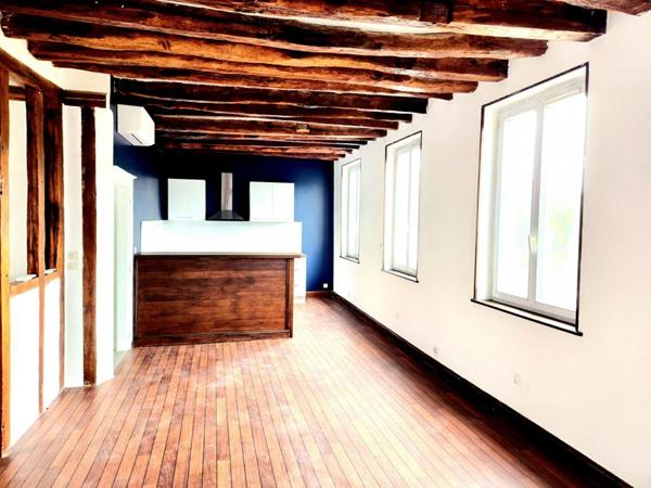 Les Andelys  centre ville - Maison de 93.70 m2  - 3 chambres sur 70 m2 de terrain - Prix : 158 850