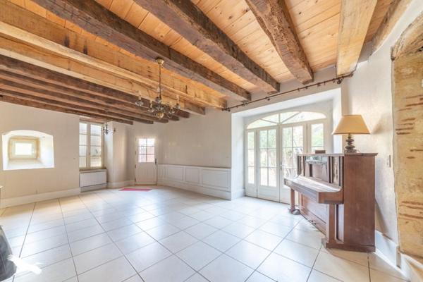 Maison à vendre |  Fumel |  10 pièces | 270 m²