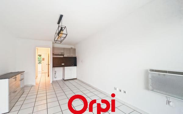 Appartement à louer    1 pièce • 31,43 m2 Bandol