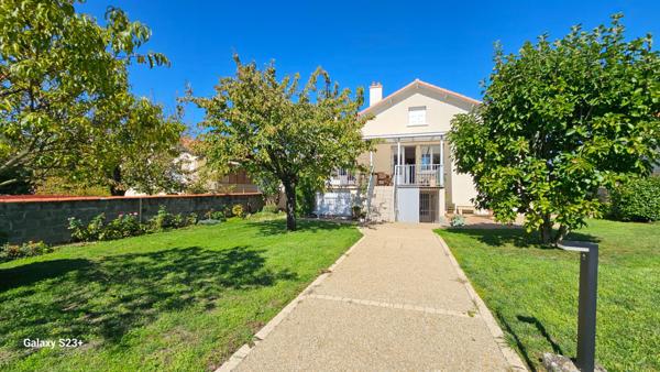 Maison - 7 pièces - 145 m²