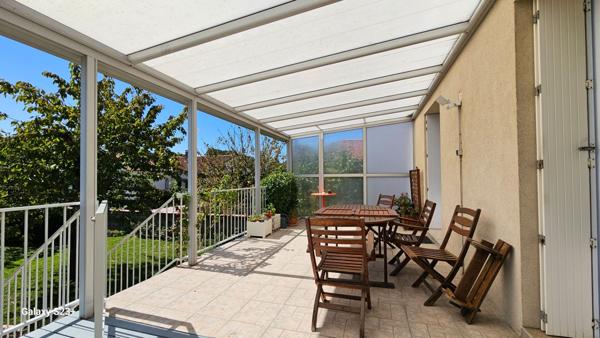 Maison - 7 pièces - 145 m²