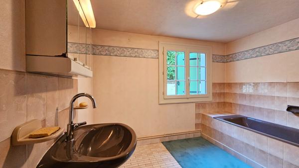 Traditionnelle - 7 pièces - 185 m²