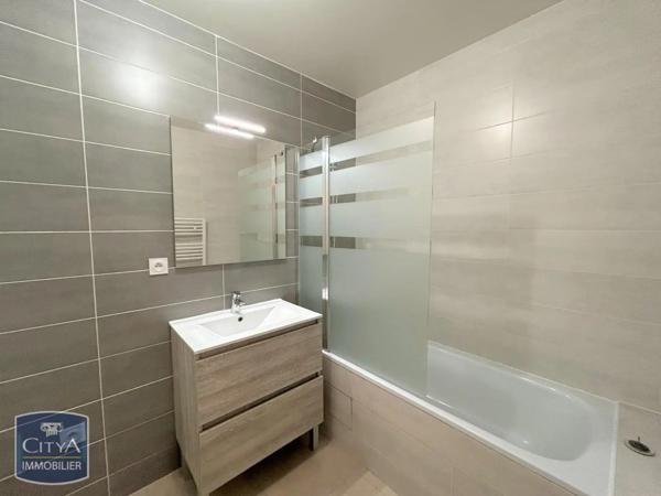 Appartement à louer 3 pièces 64.2m²