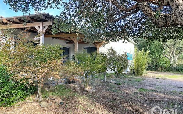 Maison à vendre    4 pièces •  Figari