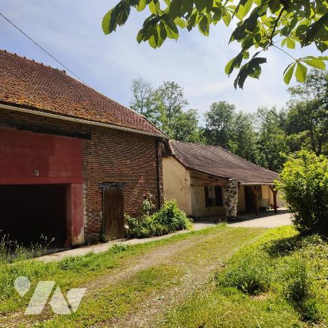 Maison à Vendre à Chaource (10210) en Aube (10), situé dans un lieudit de Chaource dans un cadr...