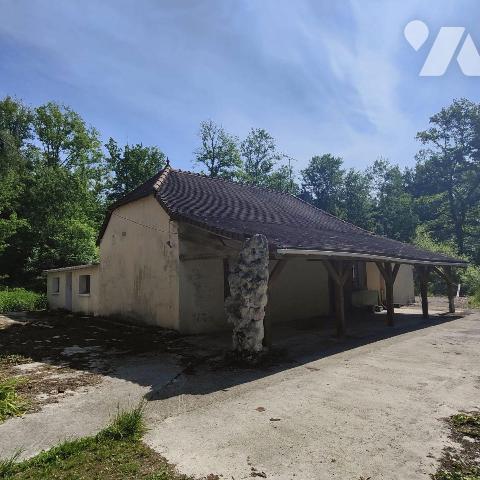 Maison à Vendre à Chaource (10210) en Aube (10), situé dans un lieudit de Chaource dans un cadr...
